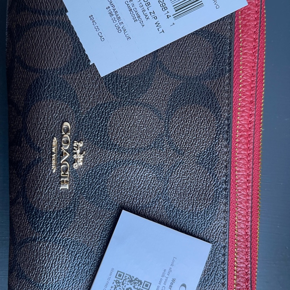 Coach Women's Brown and Red Wallet